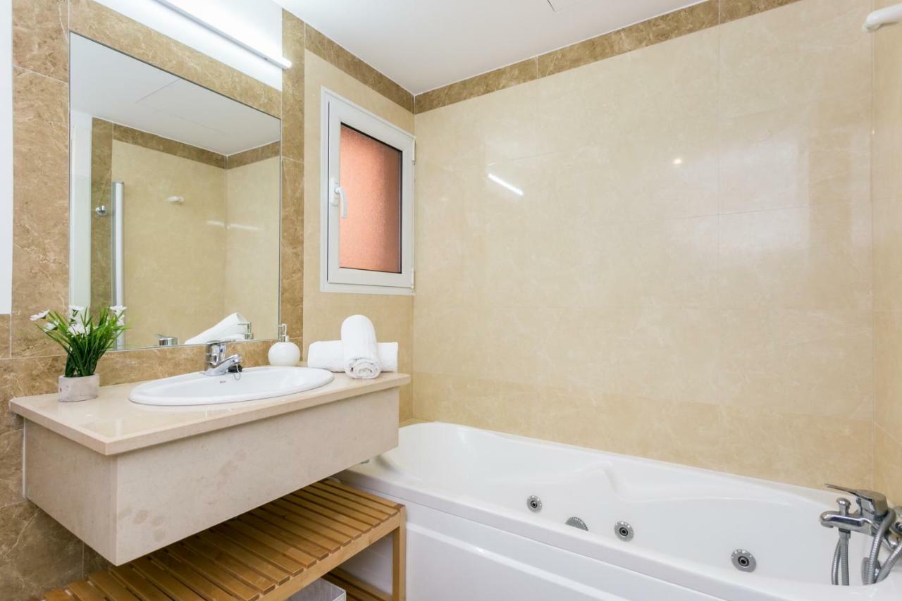 Litoral Mar Dream 17, Beach Front, Free Wi-Fi, Private Parking, Pool Portimão Exterior foto